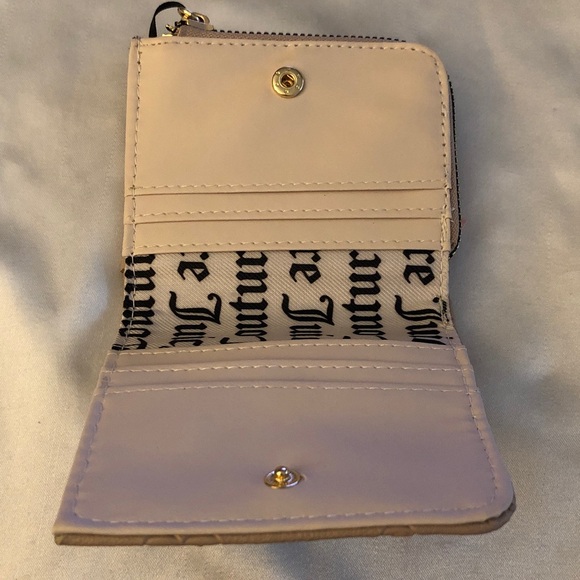 Juicy Couture Cafe Upgrade U L-Zip Faux Leather Card Case NWT - Picture 13 of 16